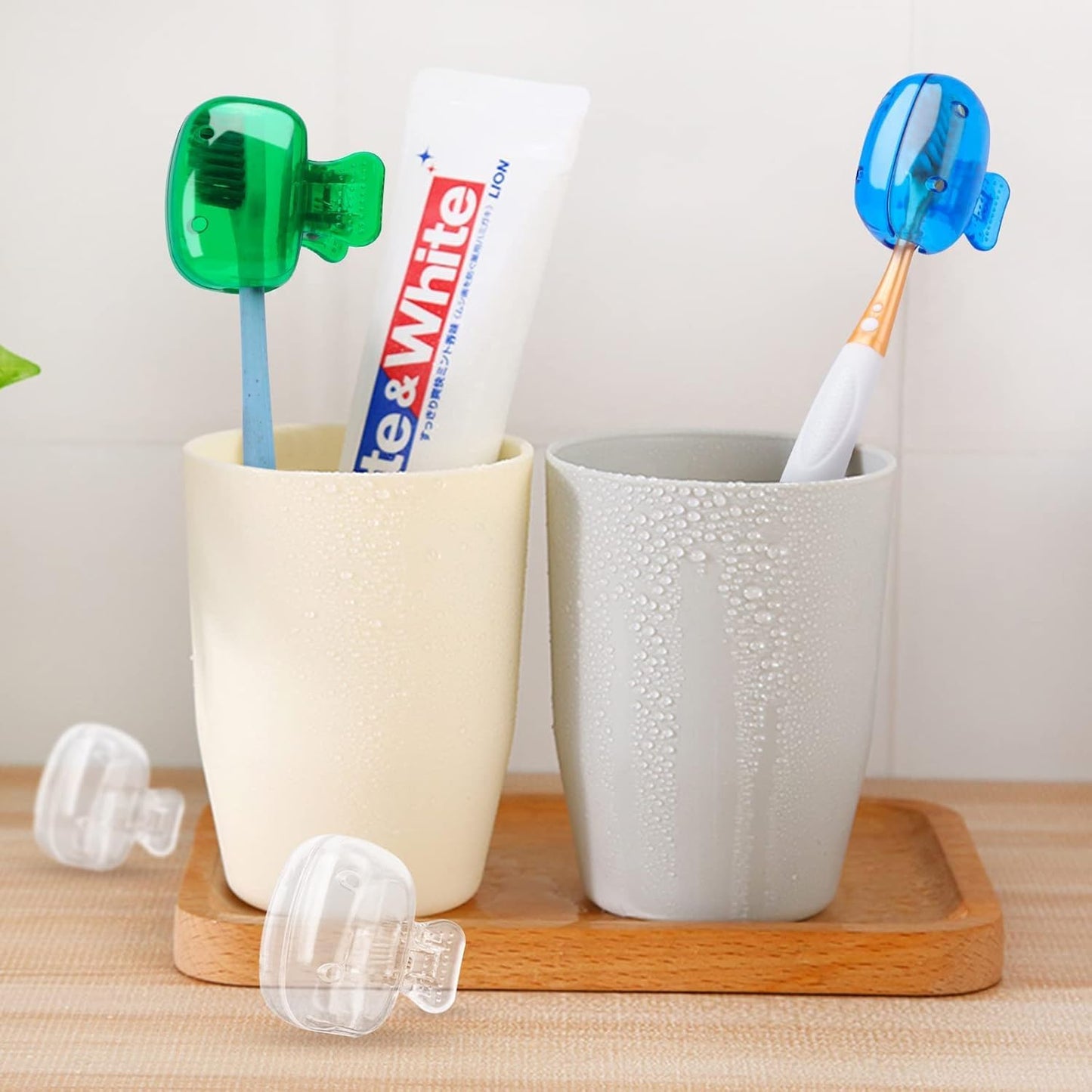 Toothbrush Head Cover 4 Pcs Set Portable Toothbrush Head Protector Protective Portable Plastic Clip's Toothbrush Cover for Household Travel Camping Bathroom Office Oral Care (Multicolour)