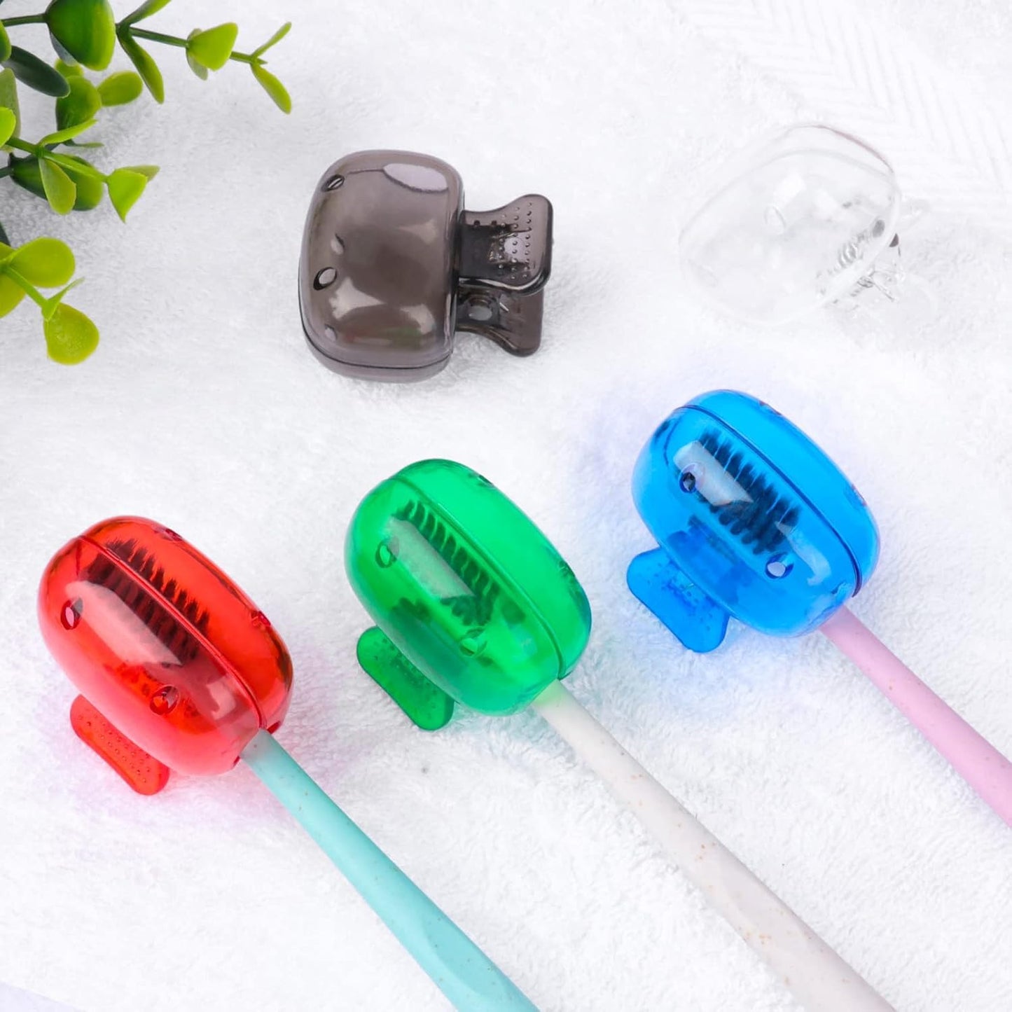 Toothbrush Head Cover 4 Pcs Set Portable Toothbrush Head Protector Protective Portable Plastic Clip's Toothbrush Cover for Household Travel Camping Bathroom Office Oral Care (Multicolour)